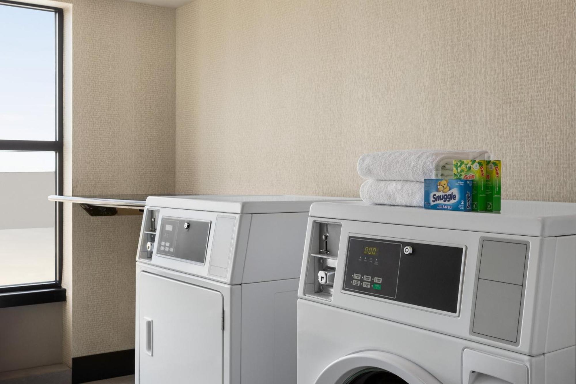 Holiday Inn Columbus-Hilliard By Ihg New Rome Esterno foto